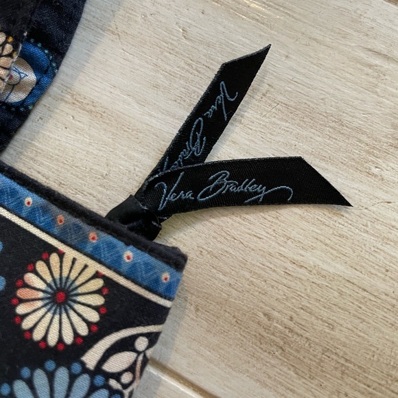 Vera Bradley 3 piece purse set. Blue Red White owl print. Retired pattern - Picture 13 of 14